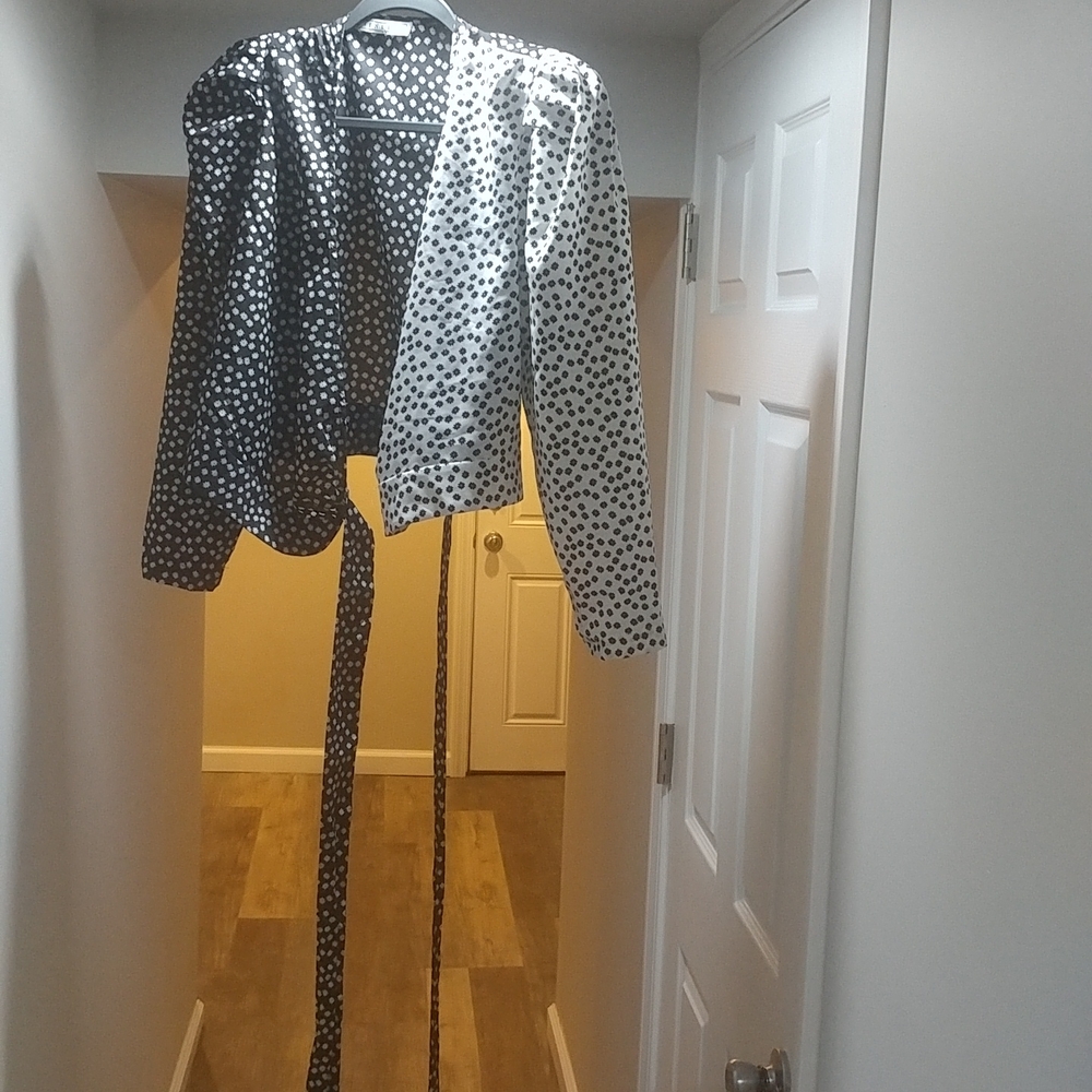 Senlis 3 Piece Dainty Floral Pant Suit Size Small in Black and White - Picture 2 of 8